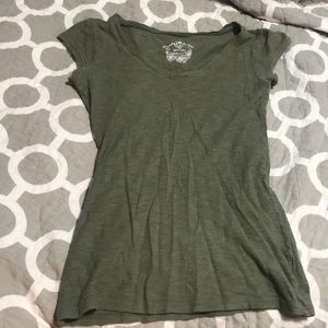 OLIVE GREEN T-SHIRT